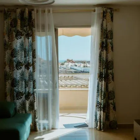Seaview 2 Bedroom Play Paraiso Pool & Wifi In Apartment Costa Adeje (Tenerife)