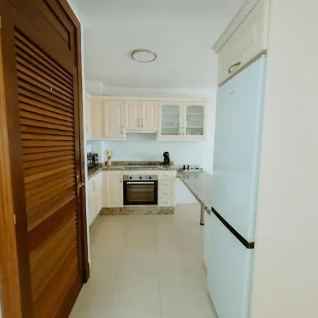 Seaview 2 Bedroom Condo Play Paraiso Pool & Wifi Costa Adeje (Tenerife)