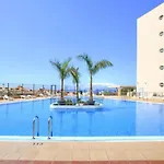 Апартаменты Seaview 2 Bedroom Play Paraiso Pool & Wifi In