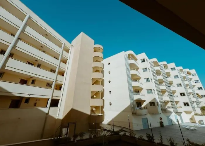 Seaview 2 Bedroom Play Paraiso Pool & Wifi In Apartamento