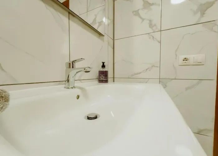 Seaview 2 Bedroom Play Paraiso Pool & Wifi In * Costa Adeje (Tenerife)